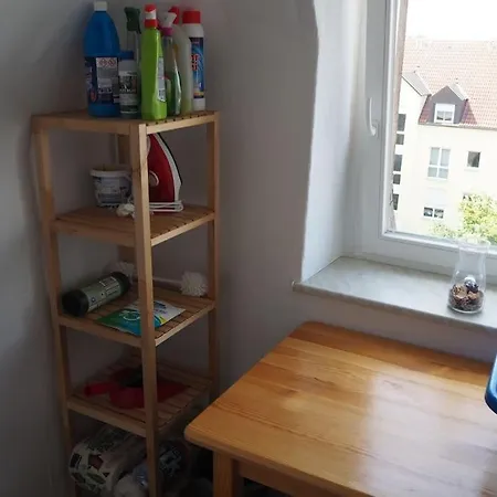 3-raum Wohnung, Fuer Monteure Apartamento