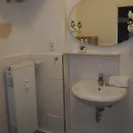 3-raum Wohnung, Fuer Monteure Daire